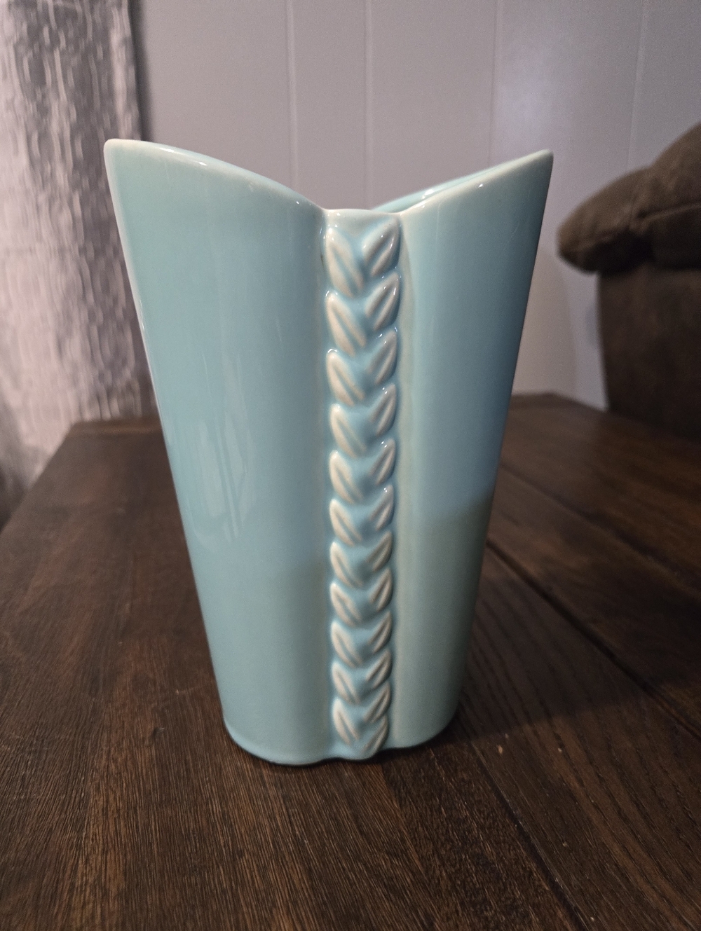 Pacific Pottery Vintage Vase Mint Green 8" X 5 Inches #3505 Farmhouse Cottage